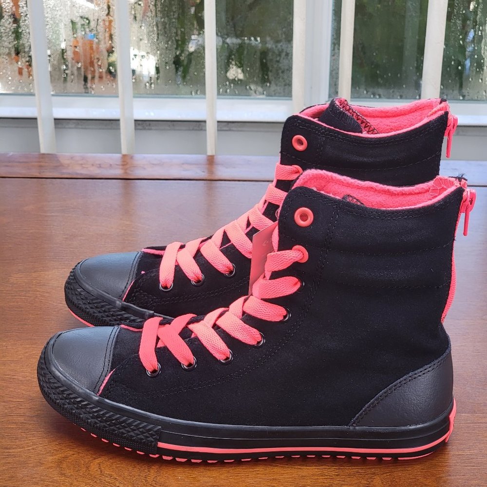 Converse Girls CTAS Hi Rise Boots 658144C NWOBSize 4Y - Picture 4 of 8